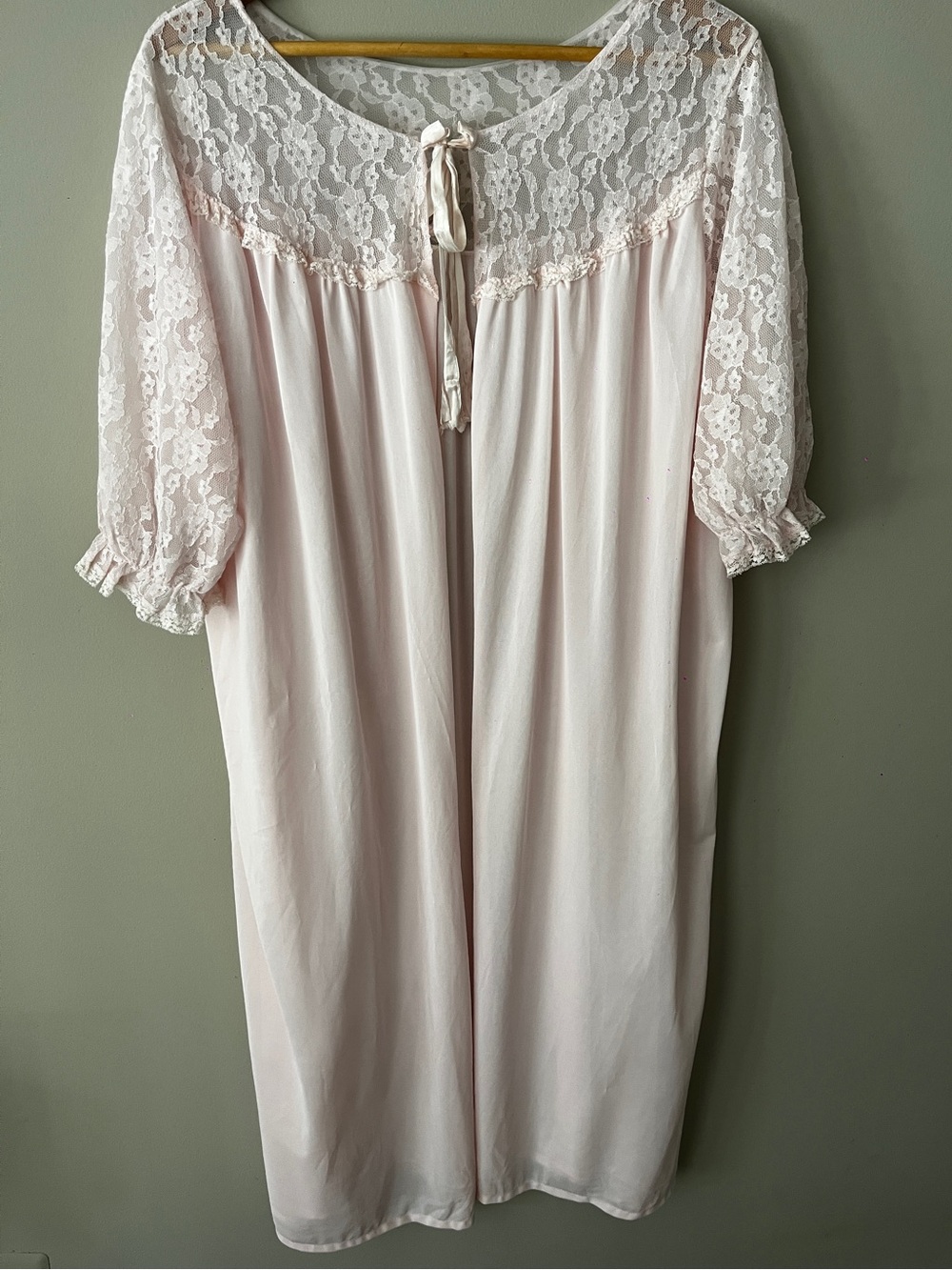 Delicate Lace Yoke Nightgown - Pale Pink